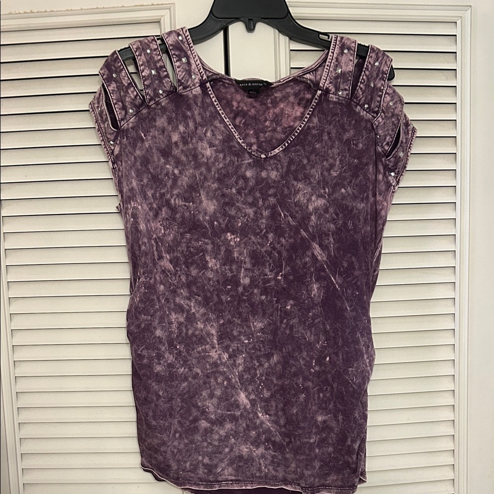 ROCK & REPUBLIC T-Shirt with decorative Studs